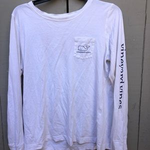 Vineyard vines t shirt